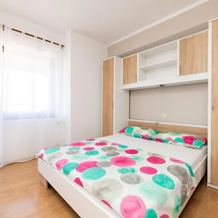 Apartment Petelin *