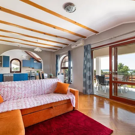 Apartment Petelin *